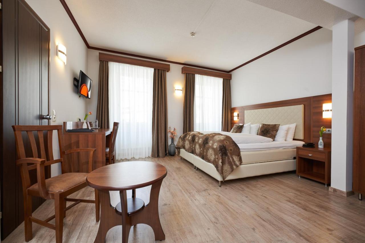 Hotel Meyerhof لاروش المظهر الخارجي الصورة