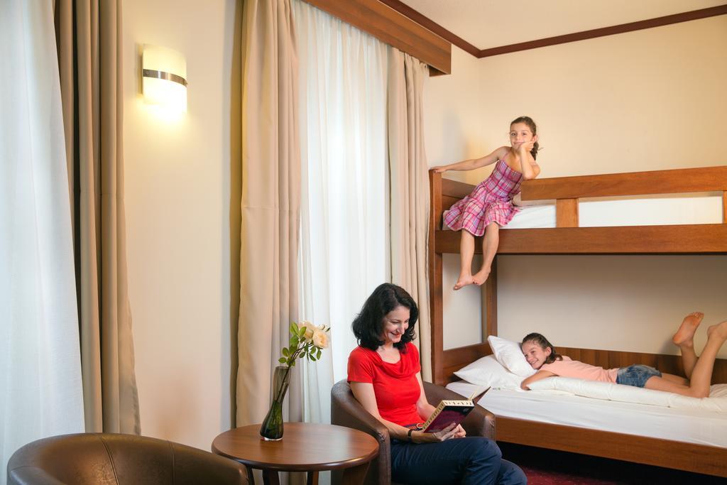 Hotel Meyerhof لاروش الغرفة الصورة